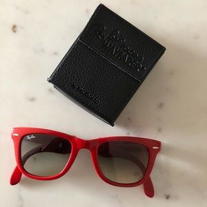 Ray-Ban Special Series Folding Wayfarer Sunglasses